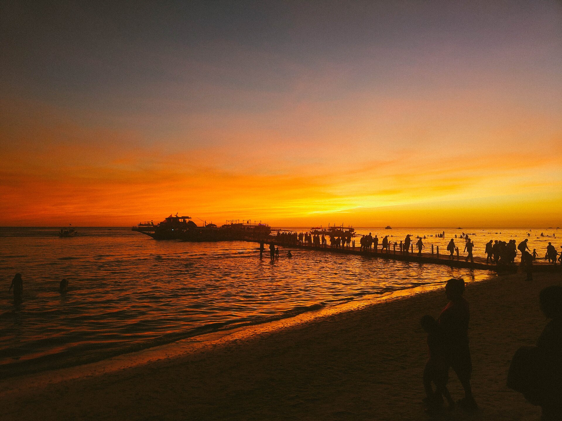 sunset on boracay