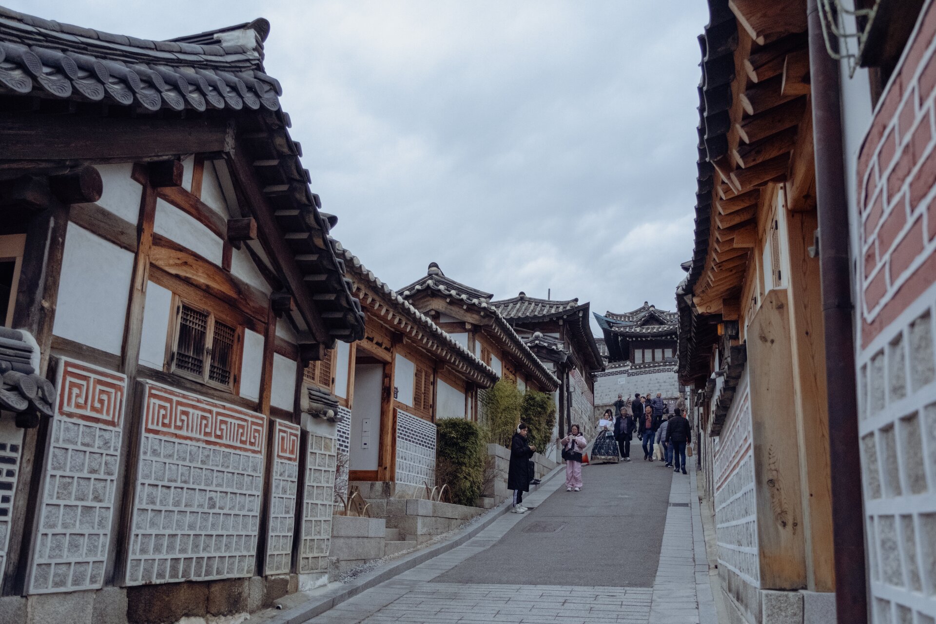 bukchon hanok village street