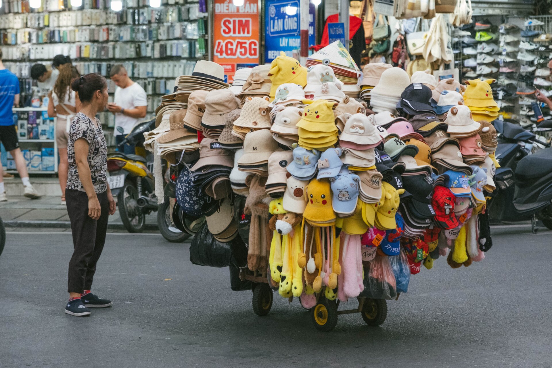 hat seller