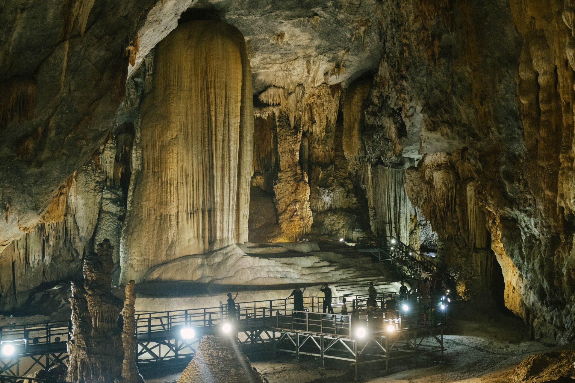 paradise cave